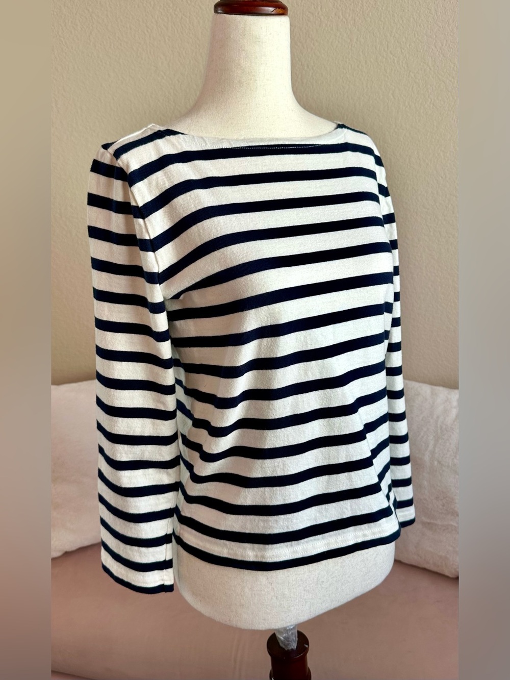 J.Crew Shirt LS Women’s XS Semi Crop Navy Ivory Cotton Boatneck Nautical Stripes